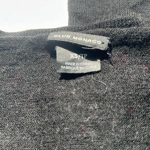 Club Monaco V-neck Sweater 100% Merino Wool - Picture 3 of 4